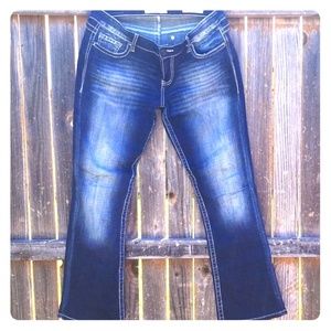 Super cute Daytrip jeans from The Buckle size 29R